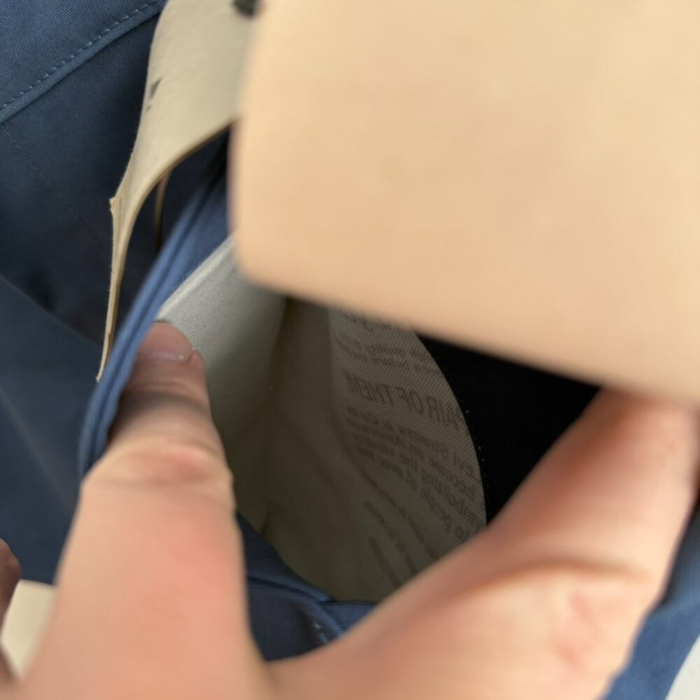 Levis 504 Trouser Short - Picture 11 of 12